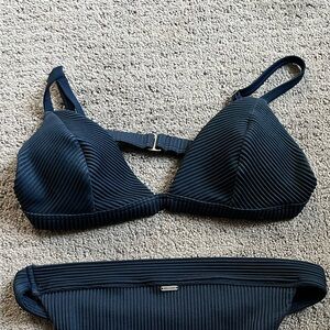 Hollister Bikini Top | size medium